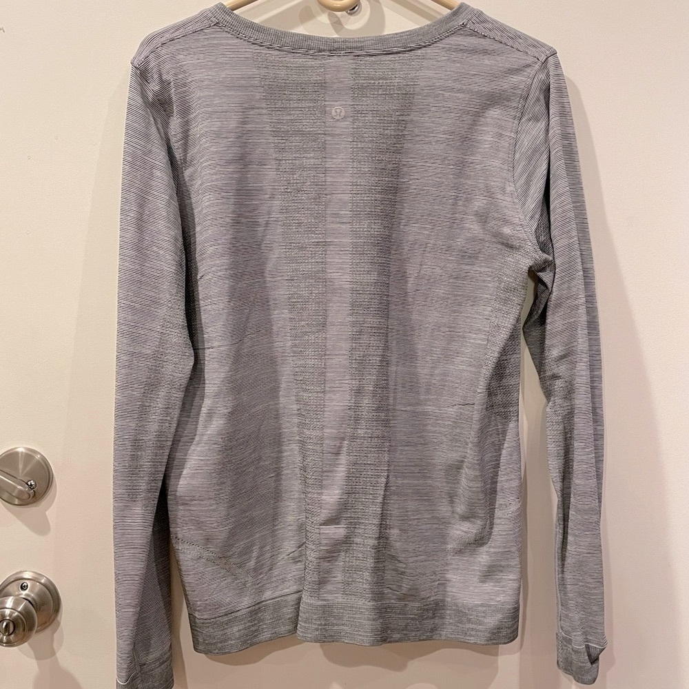 Lululemon Performance Long Sleeve - Picture 6 of 6